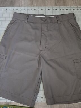 Snake Eyes Men's Gray Golf Cargo Shorts - Classic Everyday Style